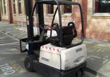 Stivuitoare frontale electrice Crown SC 3013
