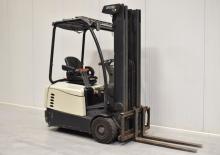 Stivuitoare frontale electrice Crown SC 3016