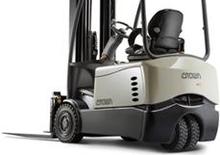 Stivuitoare frontale electrice Crown SC 5320-1.6