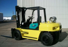 Stivuitoare frontale LPG Komatsu FG 70-7