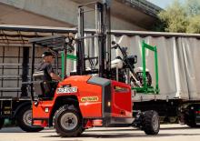 Stivuitoare montate pe camion Diesel Palfinger FLS 25 T