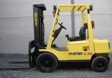 Stivuitoare multidirecționale electrice Hyster RM 2.5