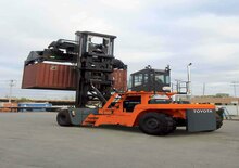 Stivuitoare pentru containere Toyota THD8000-L6