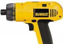 Șurubelnițe cu impact, fără fir, & chei fixe DEWALT DW970 