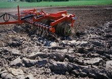 Tamburi/cilindri de nivelat pentru pajiști și terenuri Väderstad Rollex 510