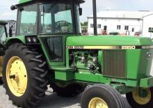Tractoare 4WD John Deere 2950