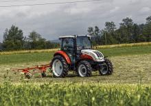 Tractoare 4WD Steyr 4055 Kompakt S Komfort  
