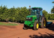 Tractoare 4WD John Deere 5076EN