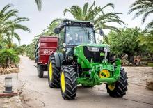 Tractoare 4WD John Deere 5105GF