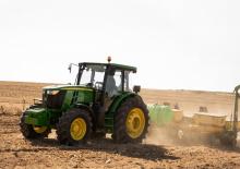 Tractoare 4WD John Deere 6150B