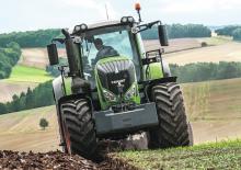 Tractoare 4WD Fendt 822 Vario Profi+