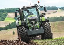 Tractoare 4WD Fendt 824 Vario Profi