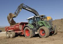 Tractoare 4WD Fendt 824 Vario SCR
