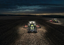 Tractoare 4WD Claas Axion 830 Cmatic