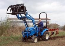Tractoare 4WD LS J27 Gear