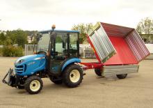 Tractoare 4WD LS J27 HST
