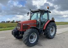Tractoare 4WD Massey Ferguson MF 4245 Freisicht