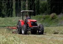 Tractoare 4WD Massey Ferguson MF 445 Xtra
