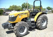 Tractoare 4WD Challenger MT325B