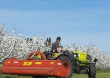 Tractoare 4WD Claas Nexos 230 FB