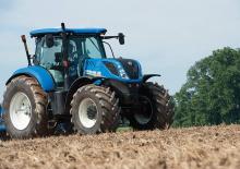 Tractoare 4WD New Holland T7.175 Classic