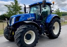 Tractoare 4WD New Holland T7.235 Classic