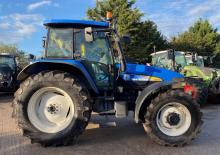 Tractoare 4WD New Holland TM 120 (200)