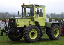 Tractoare 4WD Mercedes-Benz Trac 1100