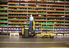 Tractoare automatizate Hyster LO100T