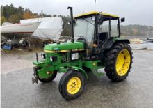 Tractoare cu roți mari pe spate John Deere 1950 HK