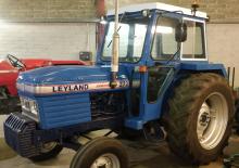 Tractoare cu roți mari pe spate Leyland 272