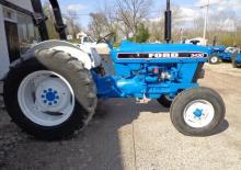 Tractoare cu roți mari pe spate Ford-NH 3430