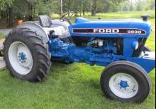 Tractoare cu roți mari pe spate Ford-NH 3930