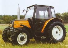 Tractoare cu roți mari pe spate Renault 50-12 LB