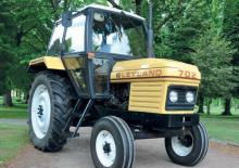 Tractoare cu roți mari pe spate Leyland 702
