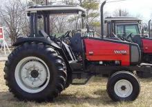 Tractoare cu roți mari pe spate Valtra 800-2