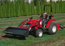 Tractoare cu roți mari pe spate Case IH Farmall Compact 35C