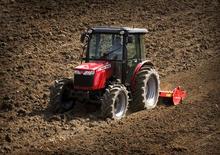 Tractoare cu roți mari pe spate Massey Ferguson MF 3645 A
