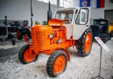 Tractoare cu roți mari pe spate Belarus MTZ-50
