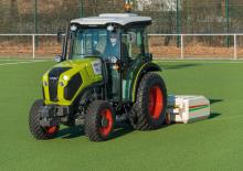 Tractoare cu roți mari pe spate Claas Nexos 210 F