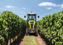 Tractoare cu roți mari pe spate Claas Nexos 210 VE