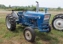 Tractoare municipale Ford-NH 2000
