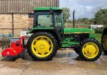 Tractoare municipale John Deere 2140