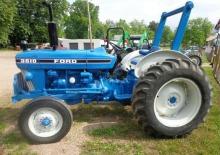 Tractoare municipale Ford-NH 3610