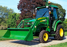 Tractoare municipale John Deere 3720