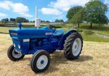 Tractoare municipale Ford-NH 4000