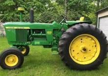 Tractoare municipale John Deere 4010