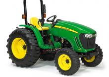 Tractoare municipale John Deere 4105