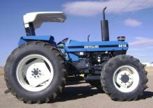 Tractoare municipale Ford-NH 6610