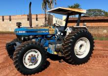 Tractoare municipale Ford-NH 6630